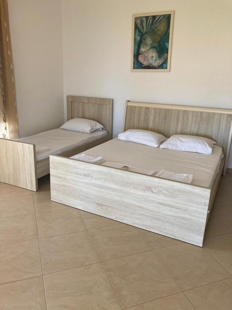 Himara Apartments Exterior photo