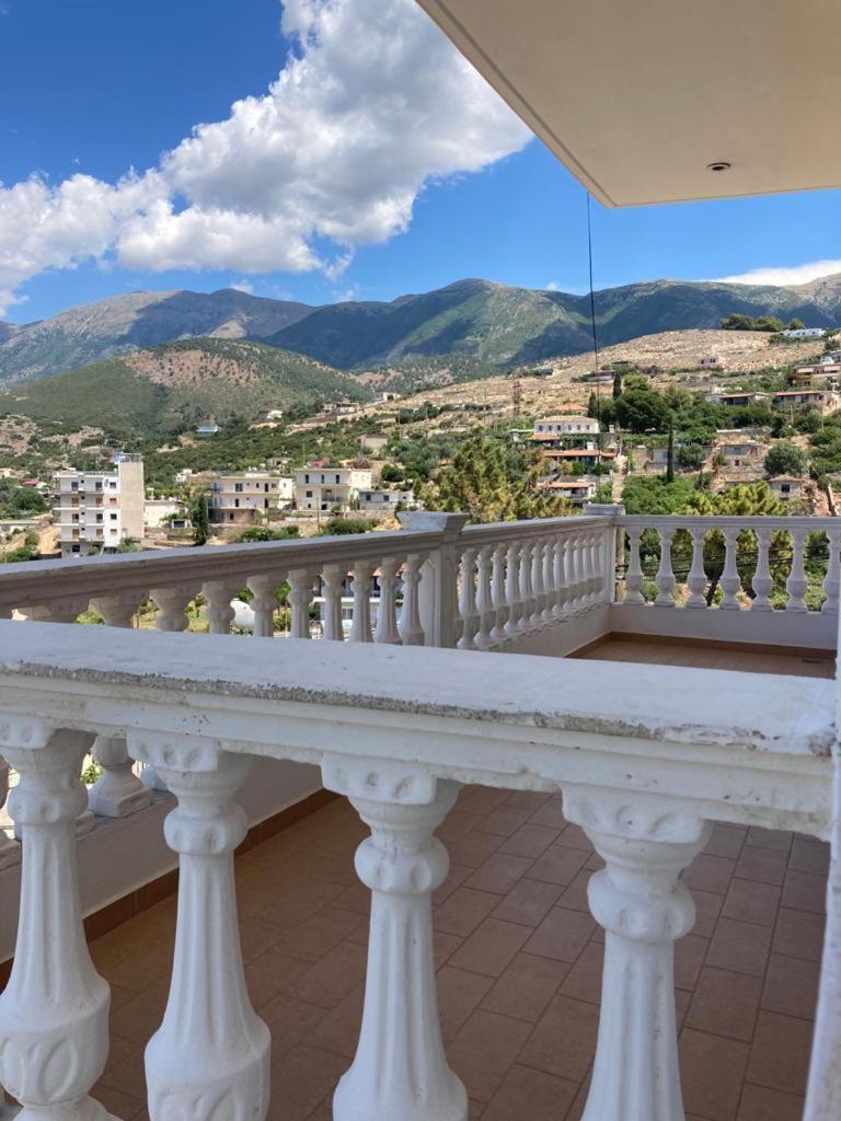 Himara Apartments Exterior photo