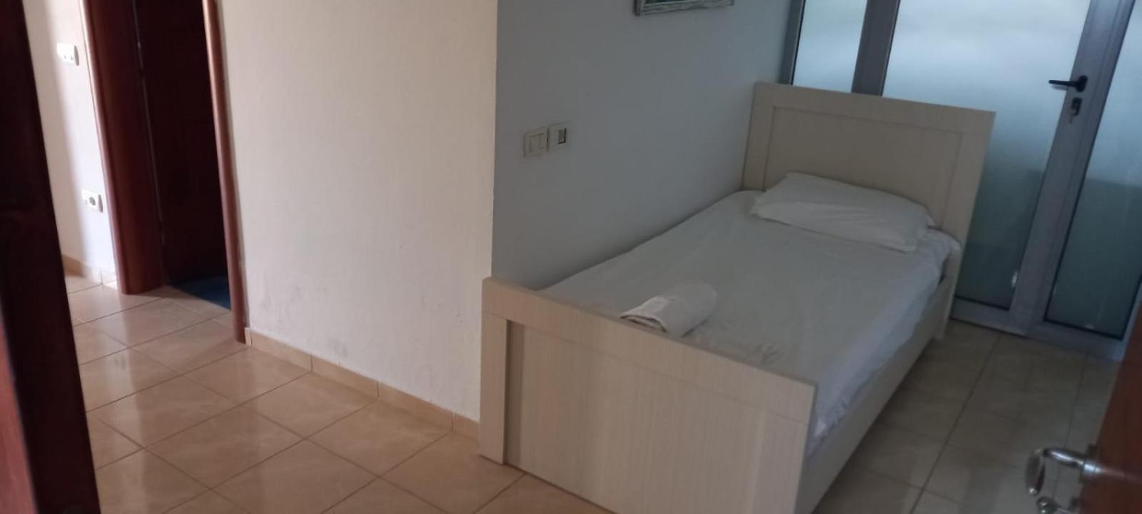 Himara Apartments Exterior photo