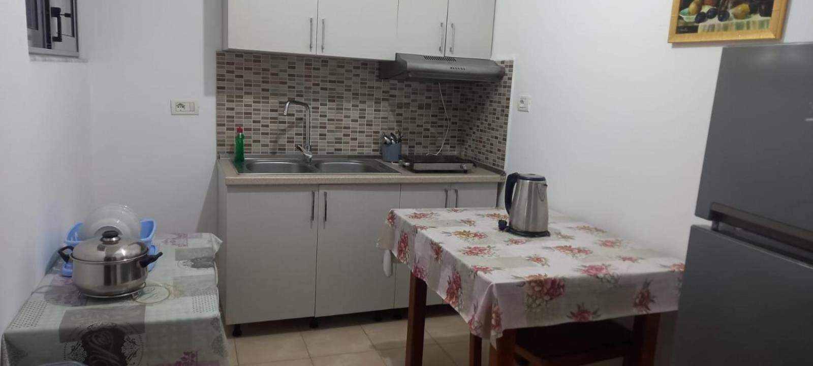 Himara Apartments Exterior photo
